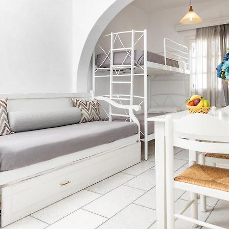 Depis Studios & Apartments Naxos City Екстер'єр фото