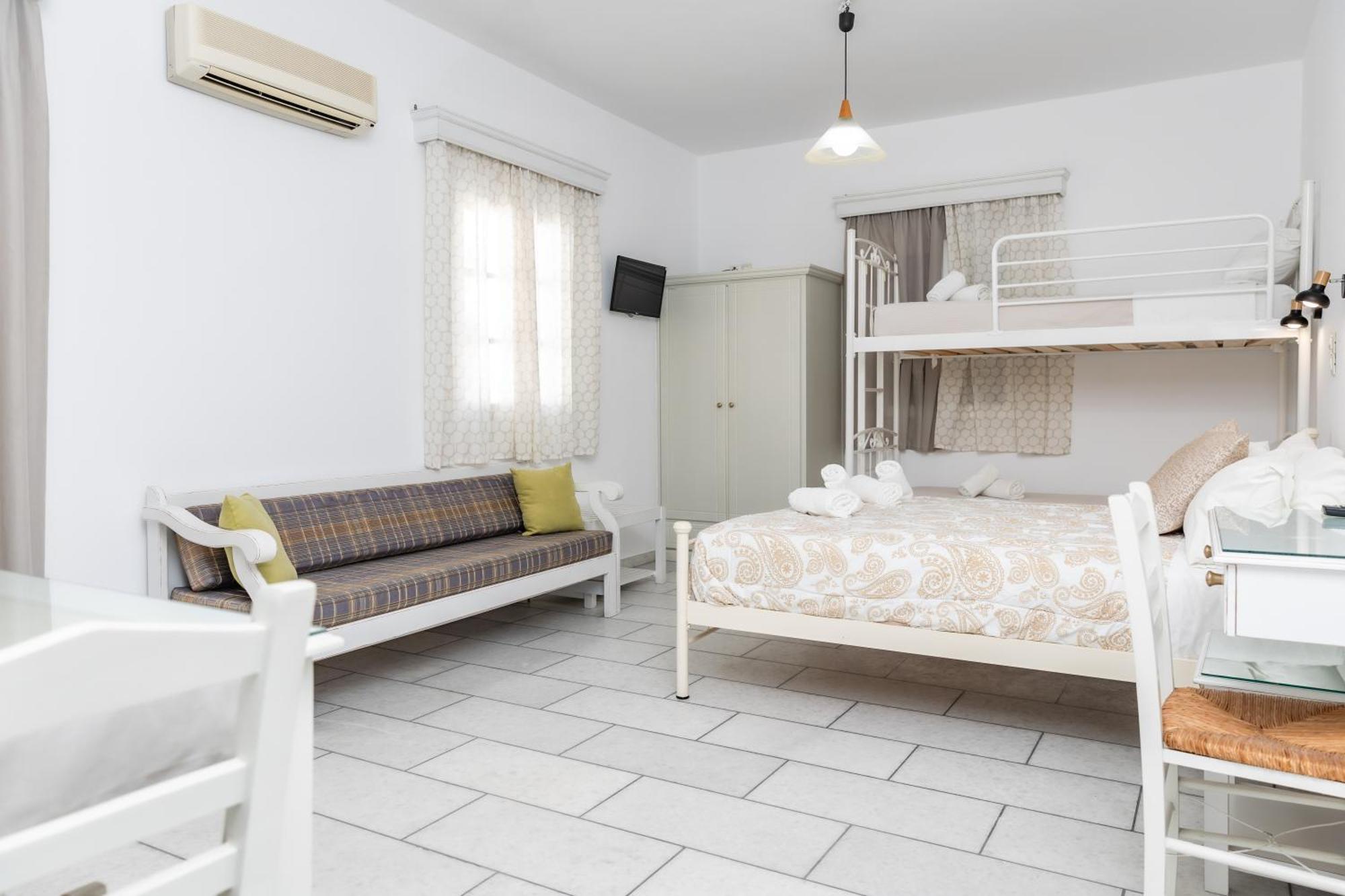 Depis Studios & Apartments Naxos City Екстер'єр фото