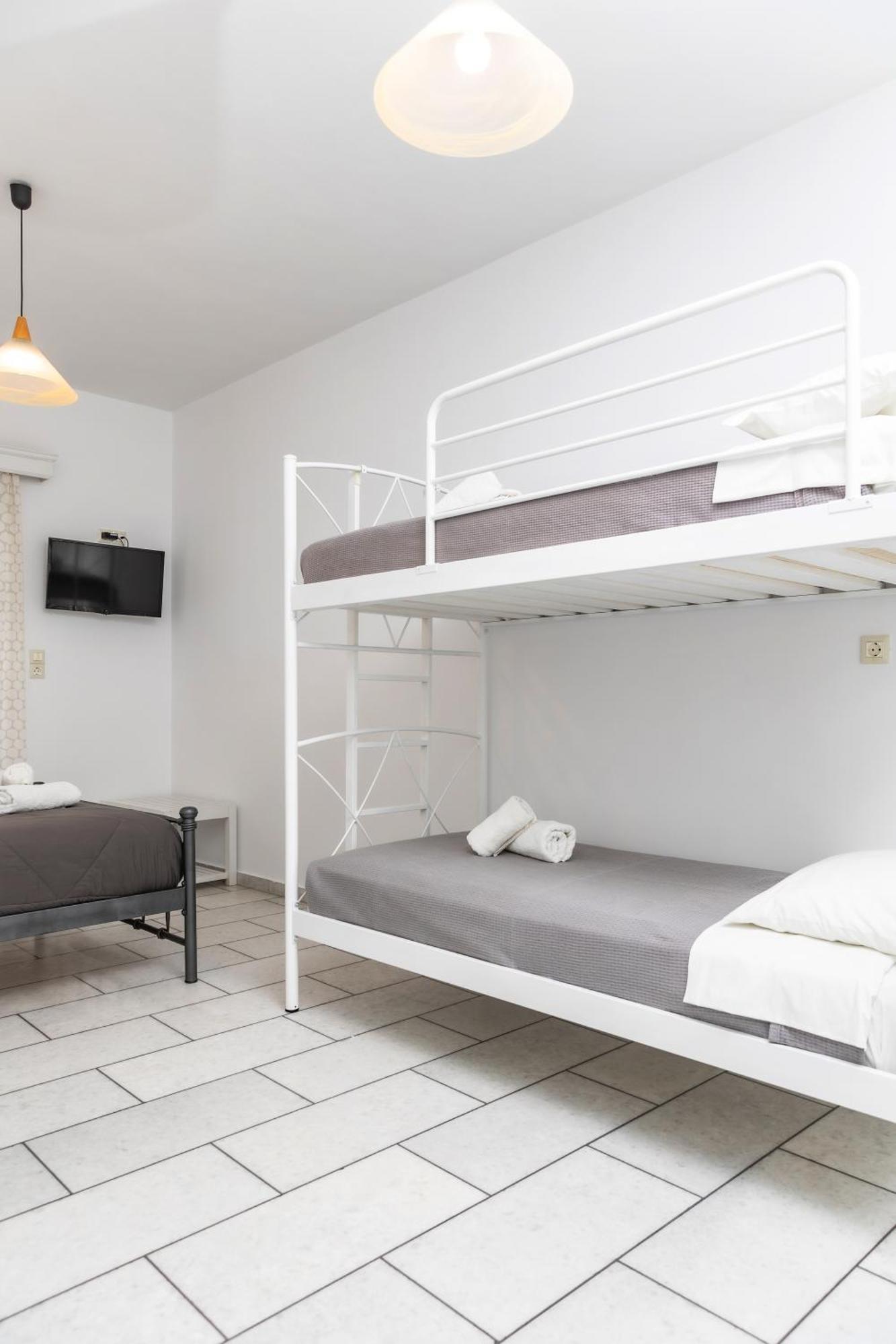Depis Studios & Apartments Naxos City Екстер'єр фото
